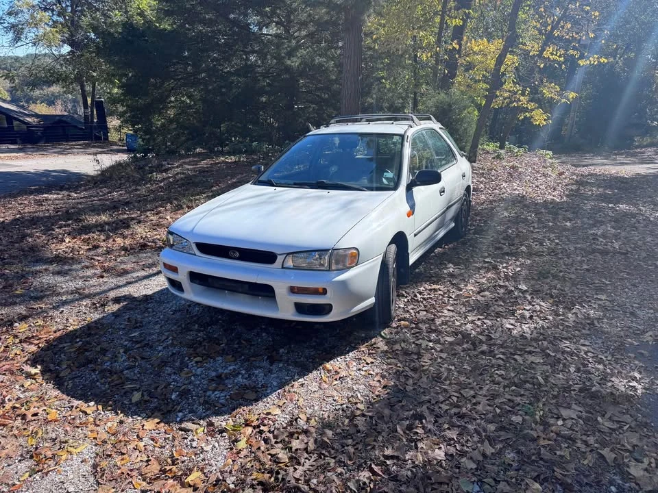 2000 Subaru Impreza 1st Gen - Image 2 of 5