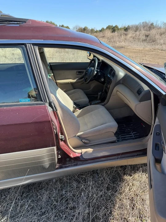 2000 Subaru Outback 2nd Gen - Image 5 of 10