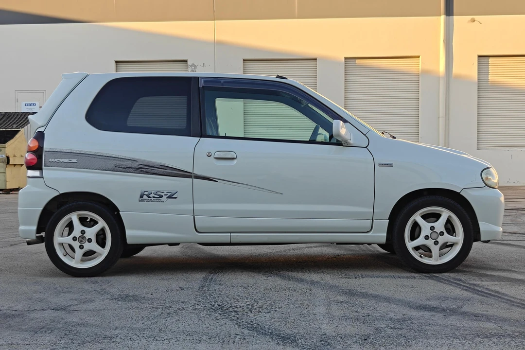 2000 Suzuki Alto 5th Gen - Image 3 of 31
