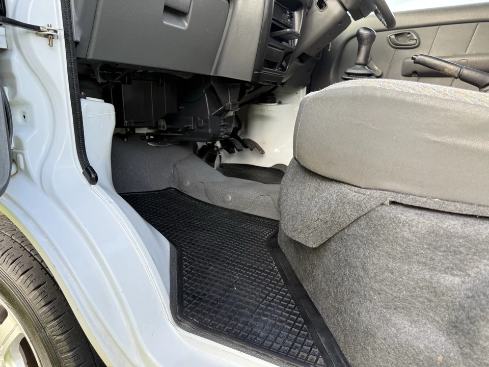 2000 Suzuki Carry & Every 10th Gen - Image 28 of 31