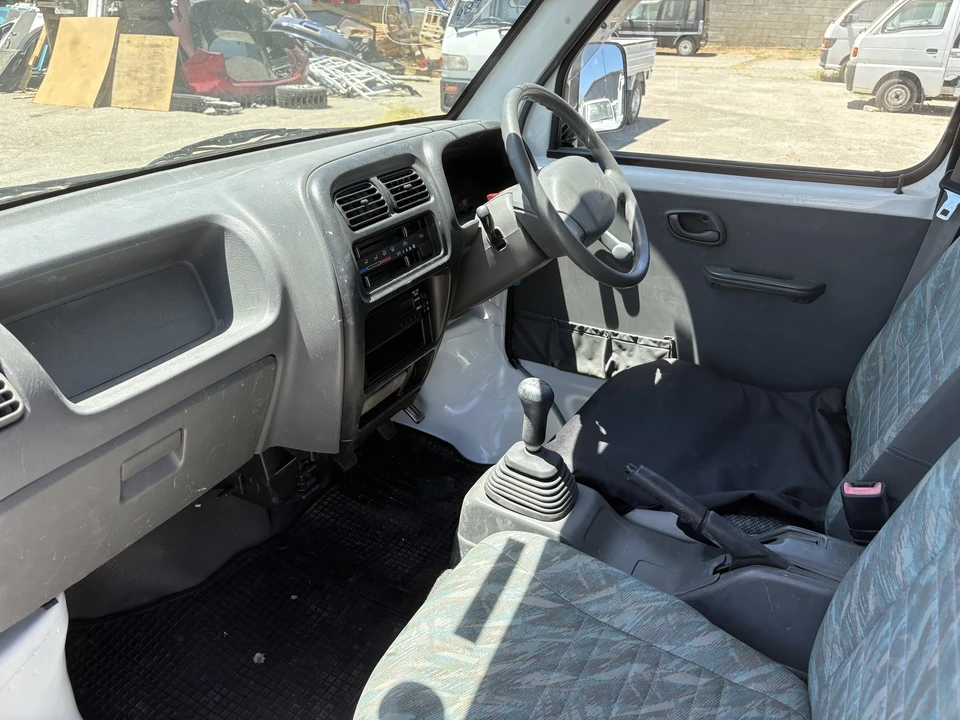 2000 Suzuki Carry & Every 10th Gen - Image 25 of 31