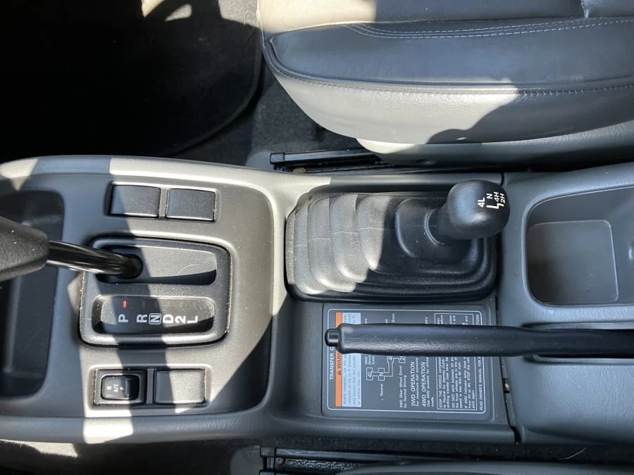 2000 Suzuki Vitara 2nd Gen - Image 16 of 17