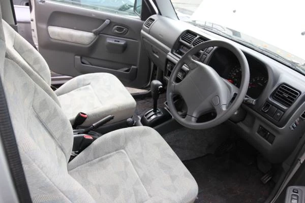 2000 Suzuki Jimny 3rd Gen - Image 13 of 15