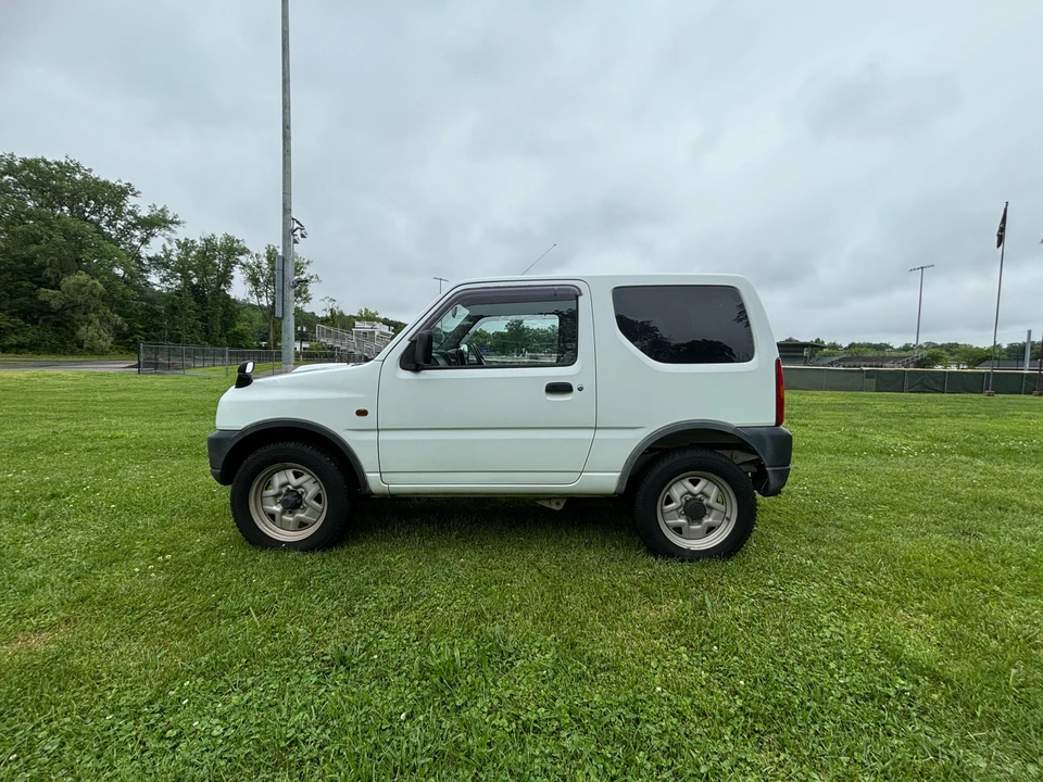 2000 Suzuki Jimny 3rd Gen - Image 11 of 31