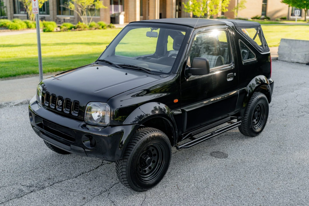 2000 Suzuki Jimny 3rd Gen - Image 2 of 31