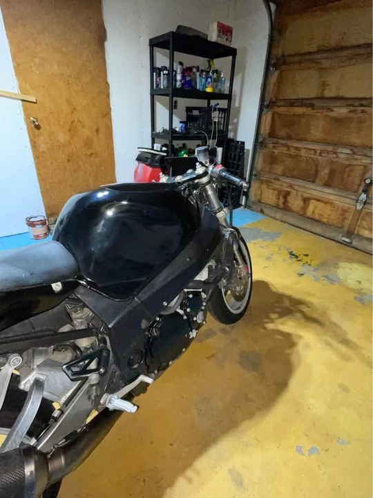 2000 Suzuki GSX-R - Image 3 of 8
