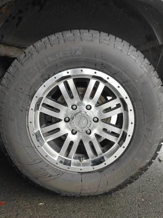 2000 Chevrolet Tahoe 2nd Gen - Image 6 of 12