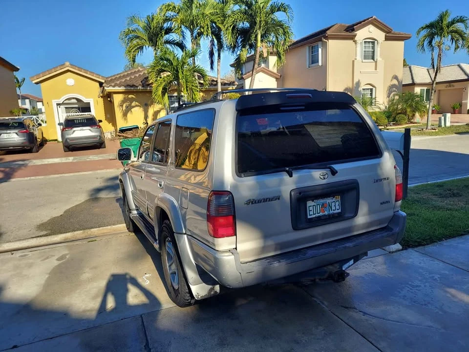2000 Toyota 4Runner 3rd Gen - Image 4 of 4