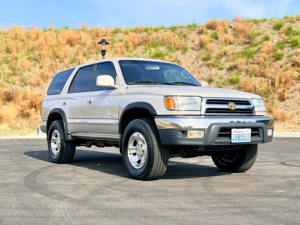 2000 Toyota 4Runner 3rd Gen - Image 2 of 24