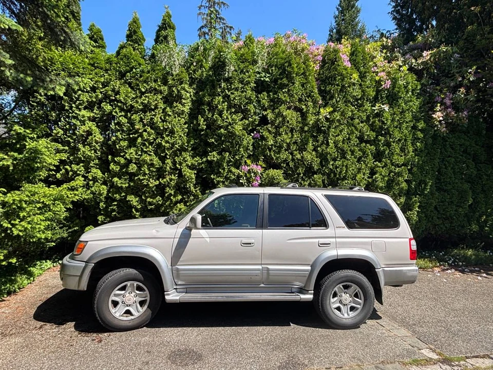 2000 Toyota 4Runner 3rd Gen - Image 2 of 10