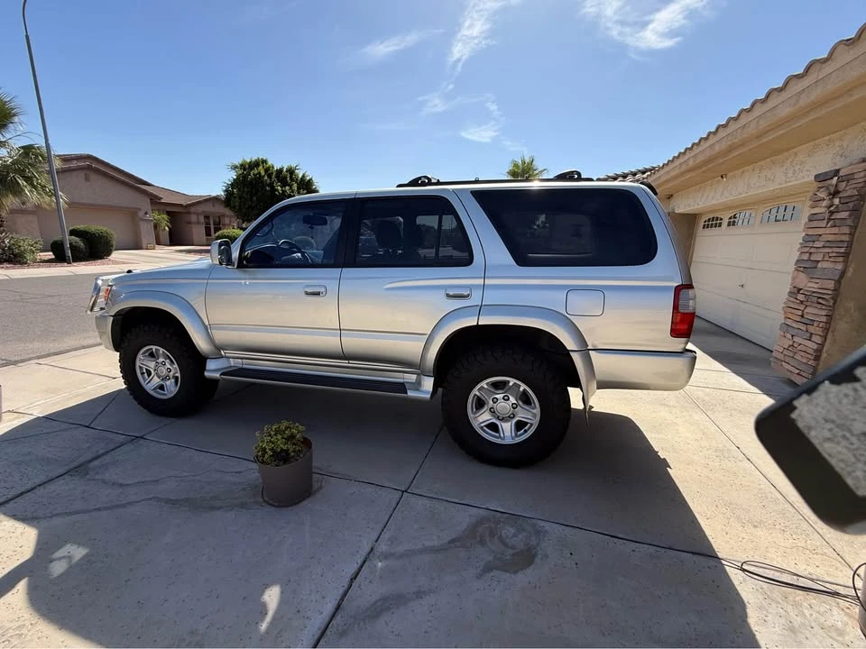 2000 Toyota 4Runner 3rd Gen - Image 2 of 10