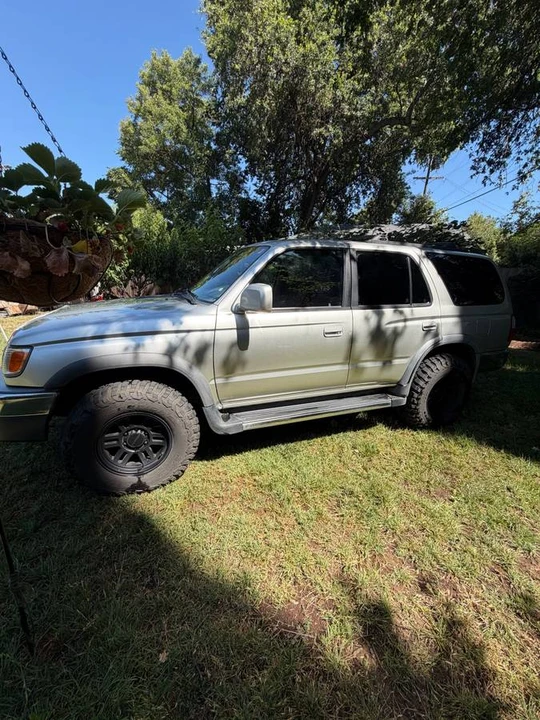 2000 Toyota 4Runner 3rd Gen - Image 2 of 10