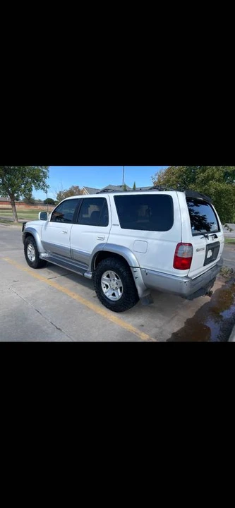 2000 Toyota 4Runner 3rd Gen - Image 2 of 9