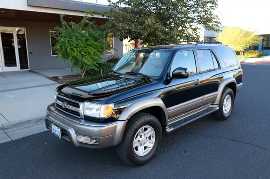 2000 Toyota 4Runner Limited 4X4