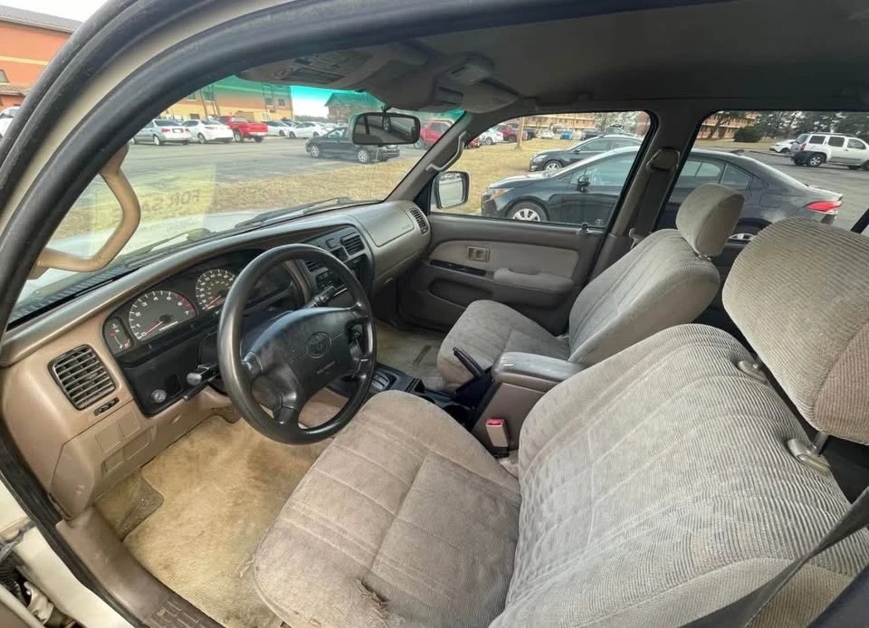 2000 Toyota 4Runner 3rd Gen - Image 3 of 4