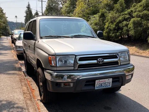 2000 Toyota 4Runner SR5