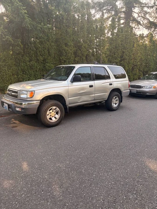 2000 Toyota 4Runner 3rd Gen - Image 3 of 12