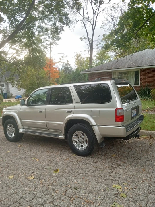 2000 Toyota 4Runner 3rd Gen - Image 2 of 17