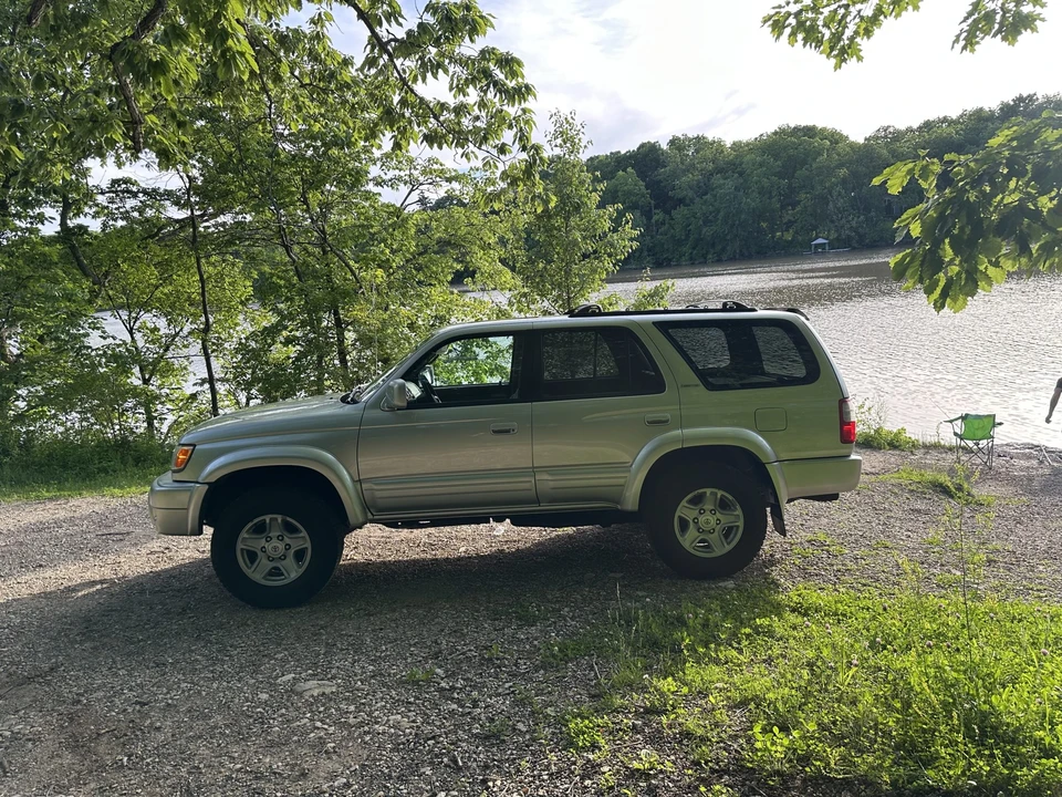 2000 Toyota 4Runner 3rd Gen - Image 3 of 31