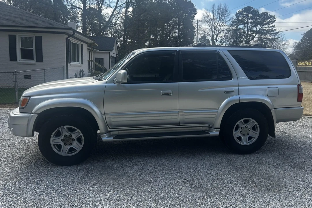 2000 Toyota 4Runner 3rd Gen - Image 3 of 7