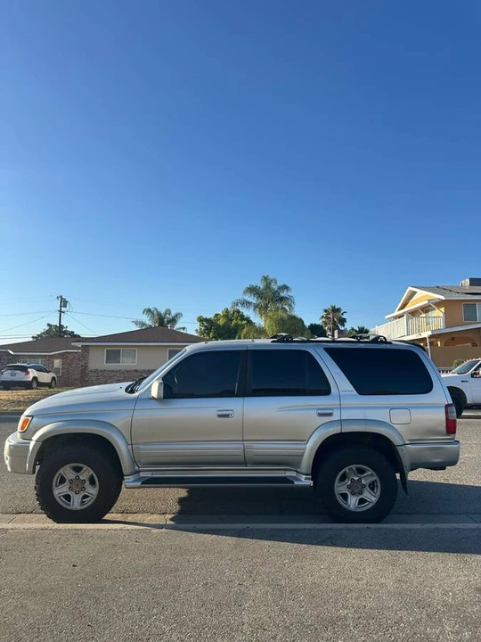 2000 Toyota 4Runner 3rd Gen - Image 3 of 11