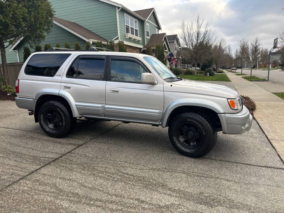 2000 Toyota 4Runner 3rd Gen - Image 3 of 10