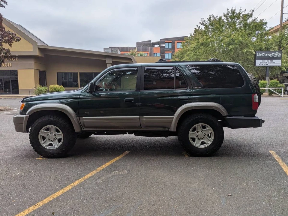 2000 Toyota 4Runner 3rd Gen - Image 3 of 13