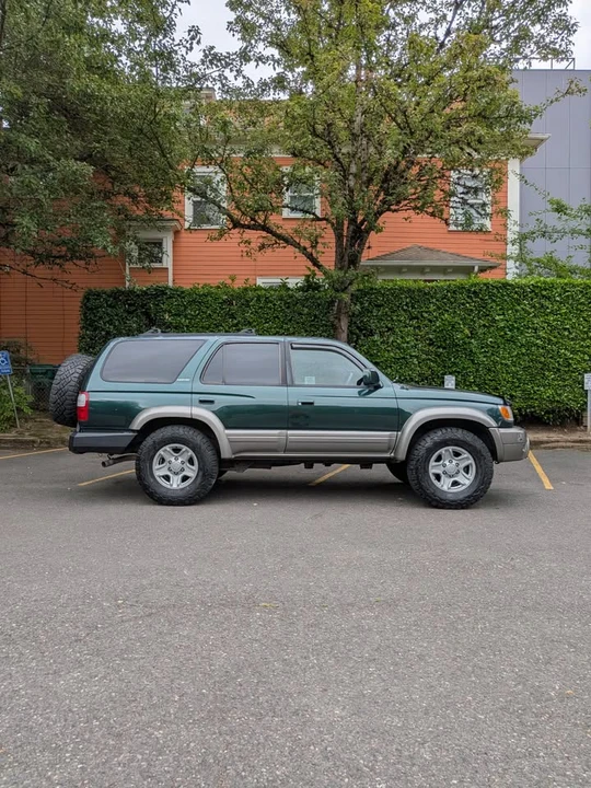 2000 Toyota 4Runner 3rd Gen - Image 2 of 13