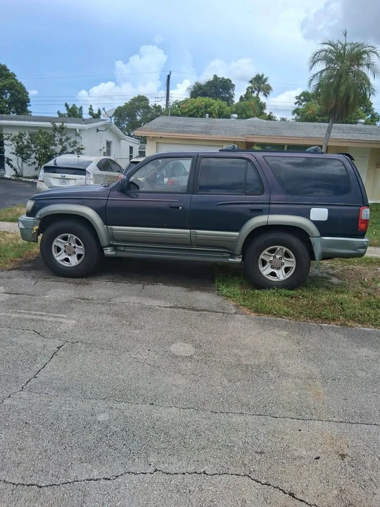 2000 Toyota 4Runner 3rd Gen - Image 3 of 9
