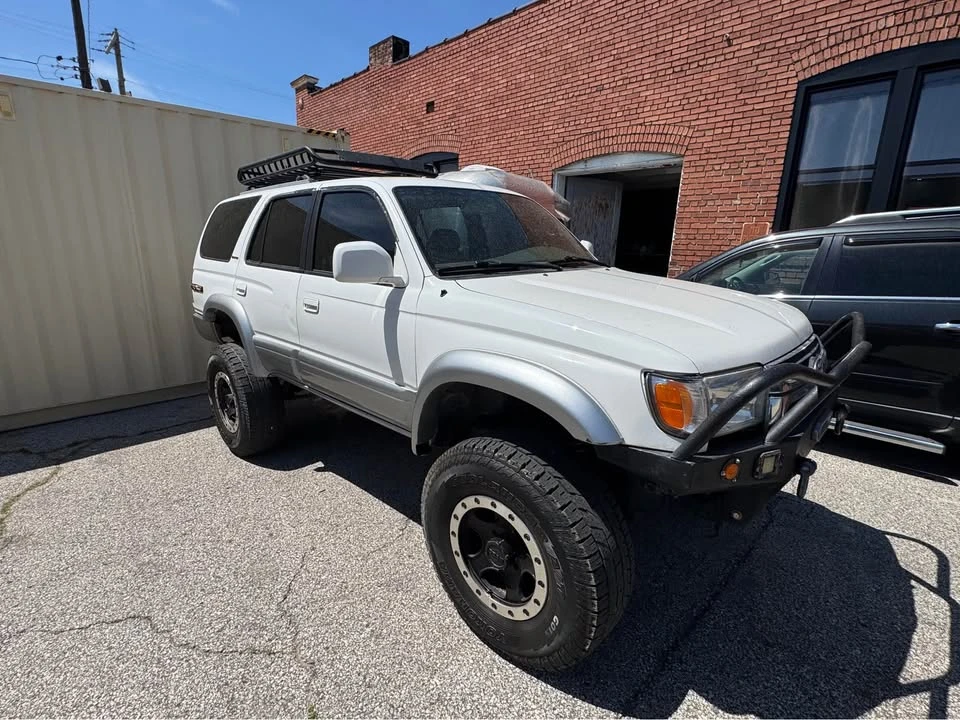 2000 Toyota 4Runner 3rd Gen - Image 2 of 8