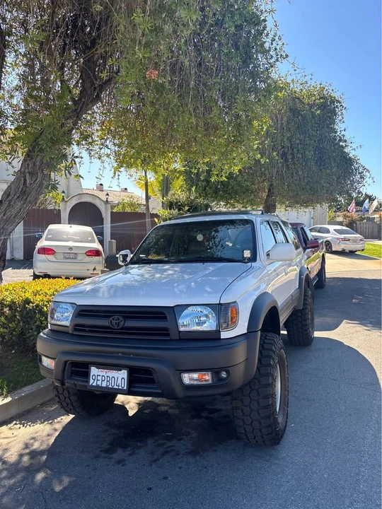 2000 Toyota 4Runner 3rd Gen - Image 3 of 5