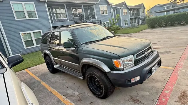 2000 Toyota 4Runner Limited Sport Utility 4D