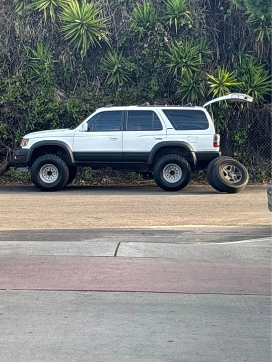 2000 Toyota 4Runner 3rd Gen - Image 5 of 5