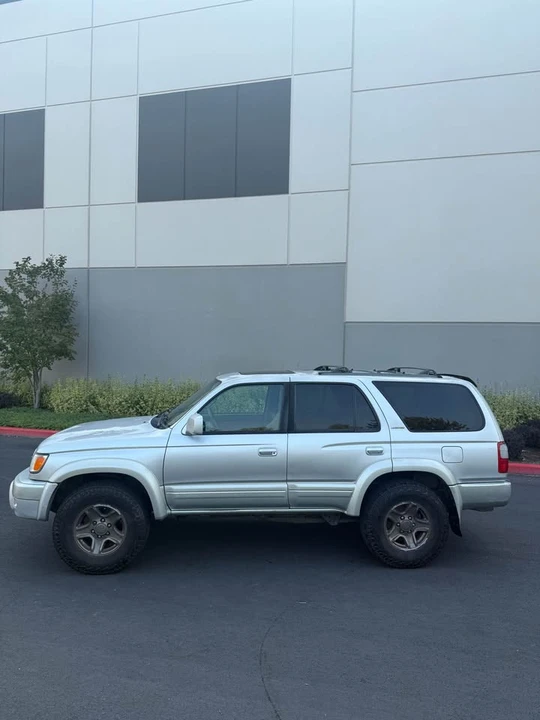2000 Toyota 4Runner 3rd Gen - Image 2 of 16