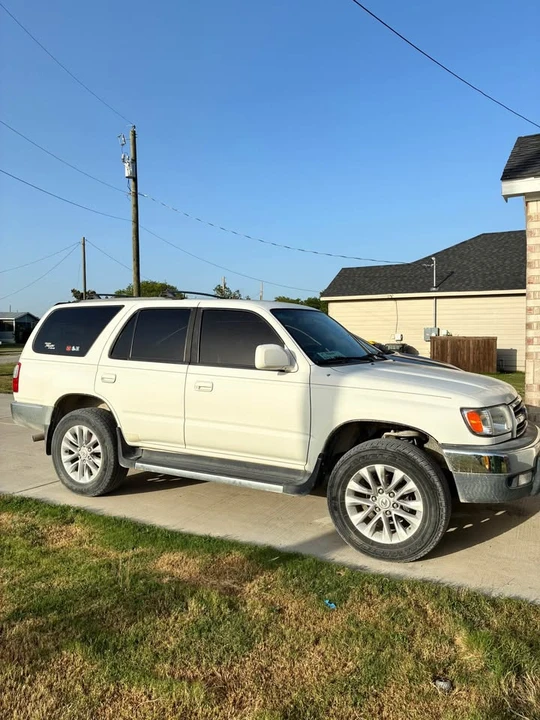 2000 Toyota 4Runner 3rd Gen - Image 3 of 8