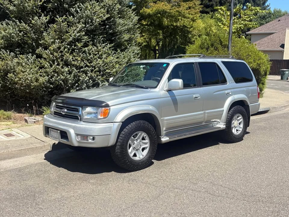 2000 Toyota 4Runner 3rd Gen - Image 2 of 12