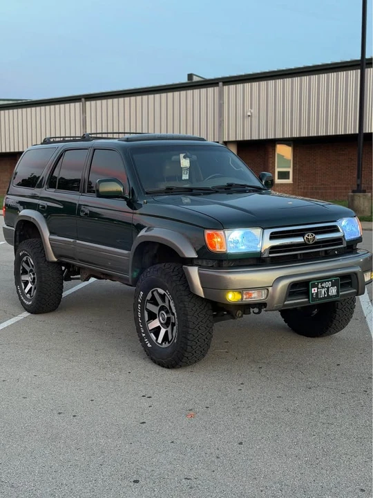 2000 Toyota 4Runner 3rd Gen - Image 3 of 19