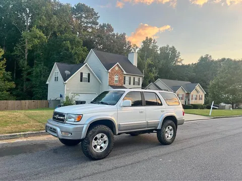 2000 Toyota 4Runner Limited Sport Utility 4D