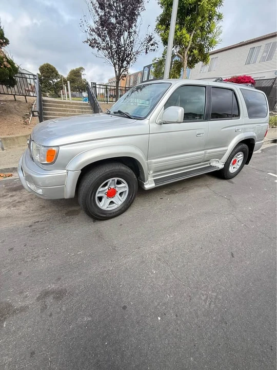 2000 Toyota 4Runner 3rd Gen - Image 2 of 6