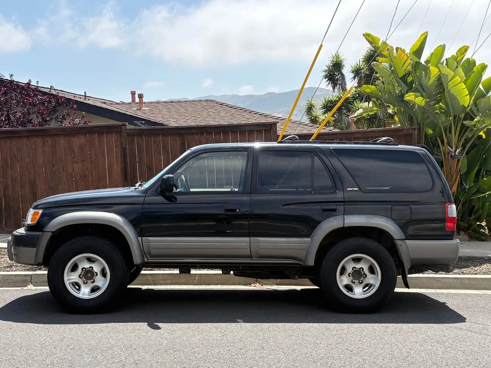 2000 Toyota 4Runner 3rd Gen - Image 2 of 9