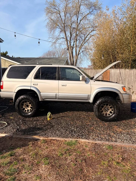 2000 Toyota 4Runner 3rd Gen - Image 13 of 15