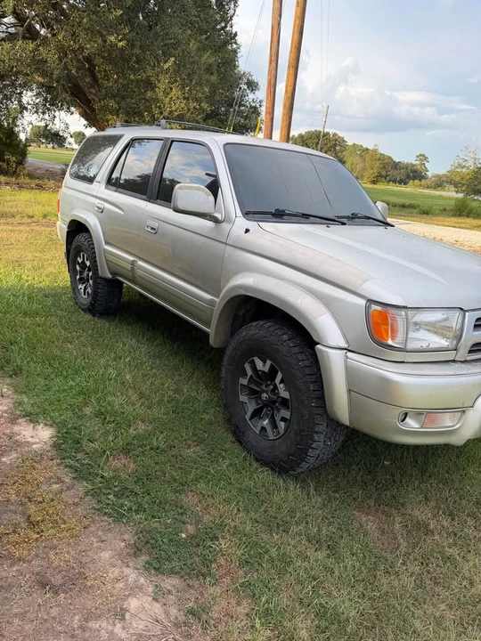 2000 Toyota 4Runner 3rd Gen - Image 2 of 7