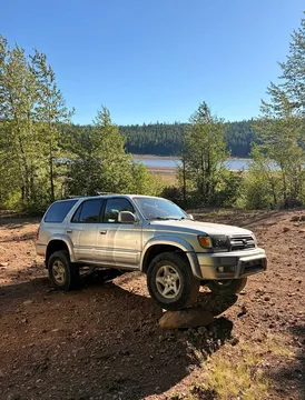 2000 Toyota 4Runner Limited Sport Utility 4D