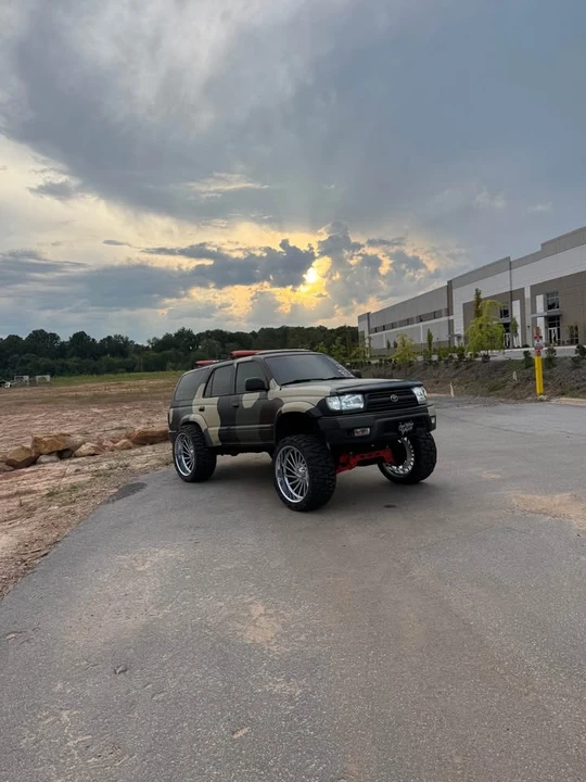 2000 Toyota 4Runner 3rd Gen - Image 3 of 5