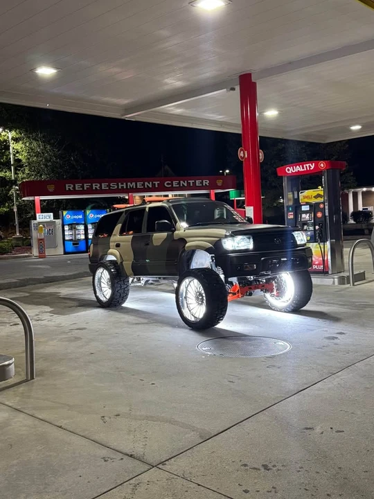 2000 Toyota 4Runner 3rd Gen - Image 4 of 5