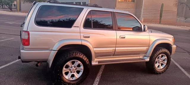 2000 Toyota 4Runner Limited Sport Utility 4D