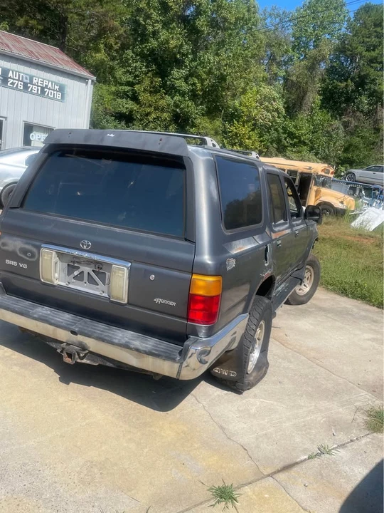 2000 Toyota 4Runner 3rd Gen - Image 2 of 11