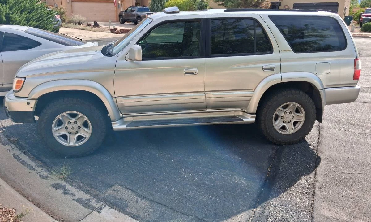 2000 Toyota 4Runner 3rd Gen - Image 2 of 8