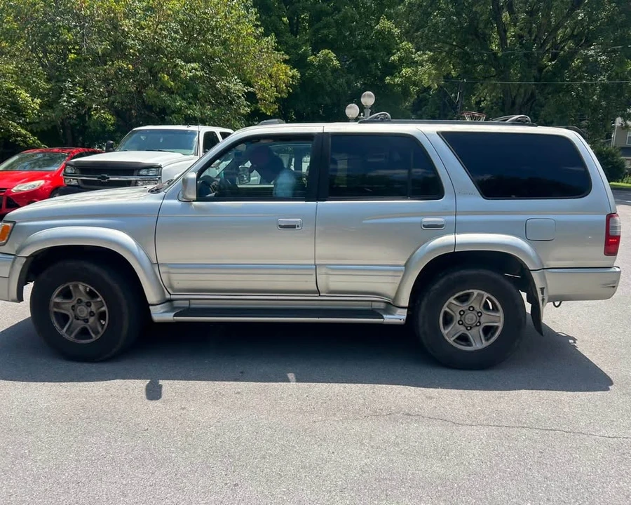 2000 Toyota 4Runner 3rd Gen - Image 2 of 5