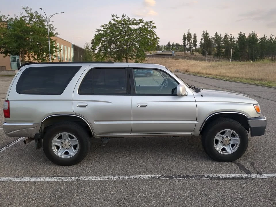 2000 Toyota 4Runner 3rd Gen - Image 4 of 9